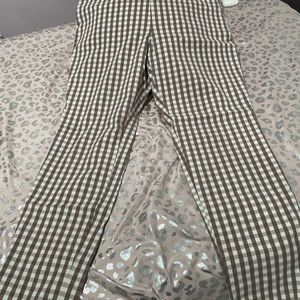 A new Day brand!! BRAND NEW!! TAGS STILL ON!!! Size 12